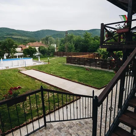 Vendégház Крайчевата Къща Golec