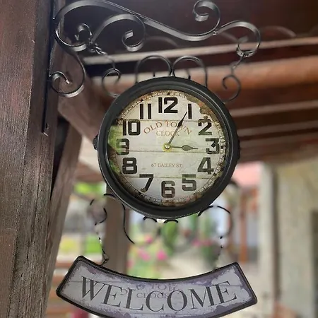 Крайчевата Къща * Golec