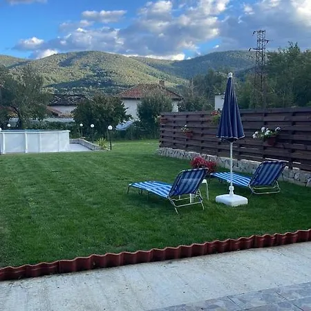 Крайчевата Къща * Golec